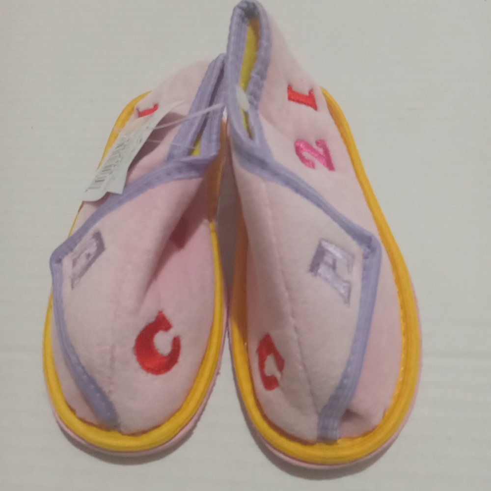 Colorful Alphabet Slippers   girls size medium cokor Pink